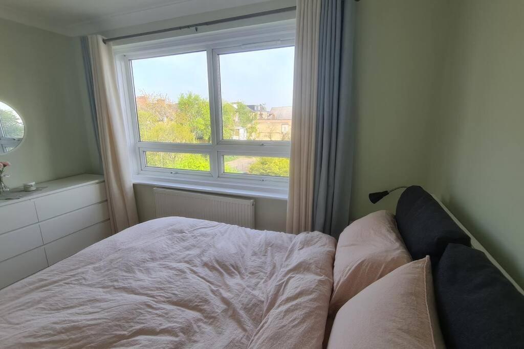 Bright & Lovely & Apartment Whetstone المظهر الخارجي الصورة