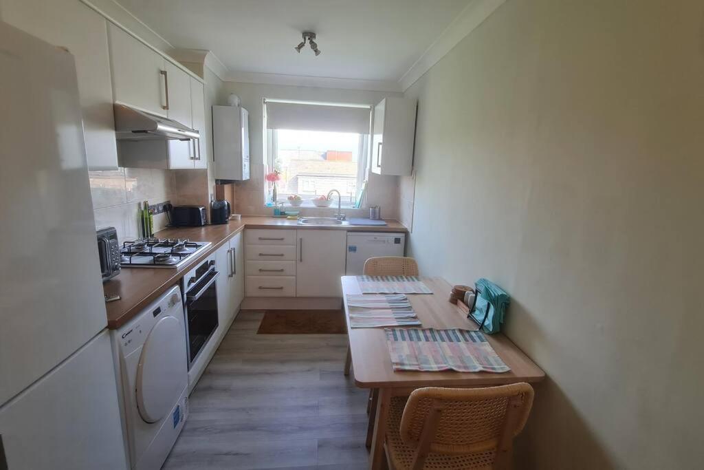 Bright & Lovely & Apartment Whetstone المظهر الخارجي الصورة